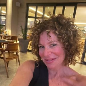 Meet your Posher, Wendy